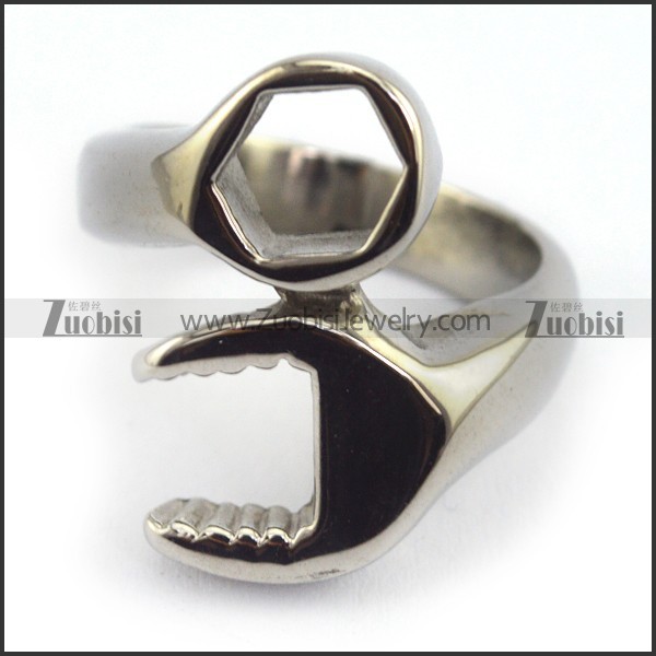 Attractive Stainless Steel Wrench Ring -r000883