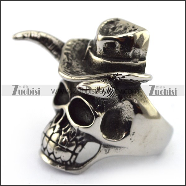 Cowboy Skull Ring with a Cool Cap r003707