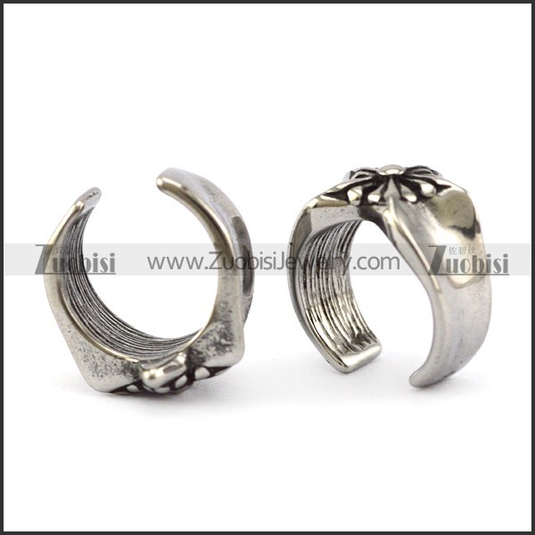 Cross Earring Clip e001363