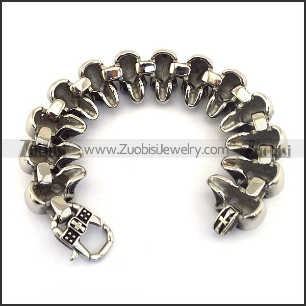 Large 25mm Wide Skull Head Bracelet b004490