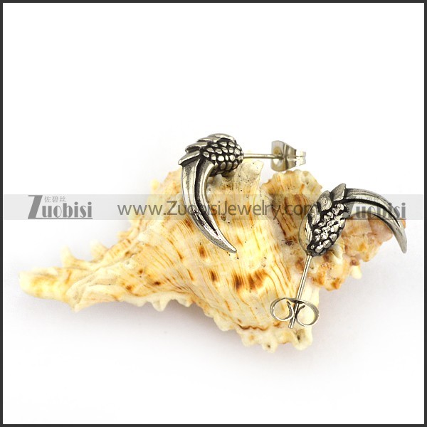 Stainless Steel Claw Ear Nail e001246