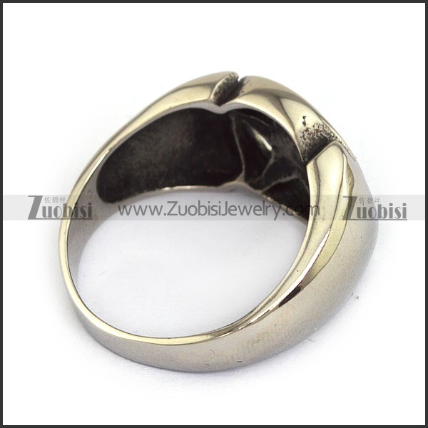 Hollow Black Star Ring r001919
