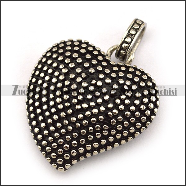 solid heart shaped wing pendant p004396