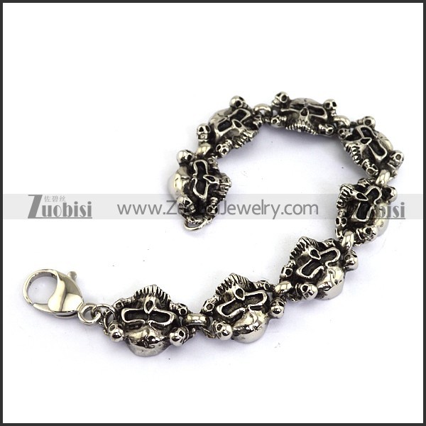 Urgly Skull Charm Bracelet b004527