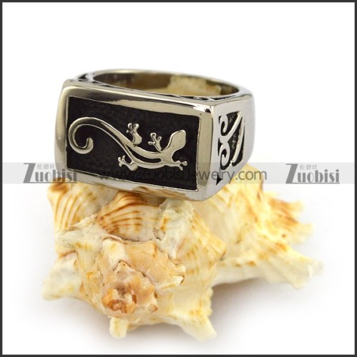 Wall Gecko Stainless Steel Ring r003846