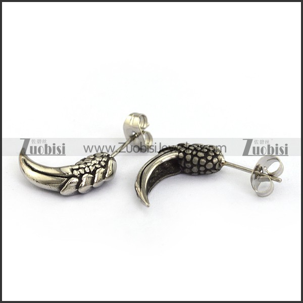 Stainless Steel Claw Ear Nail e001246