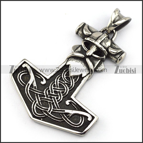 Large Viking Pendant with Horn p004232