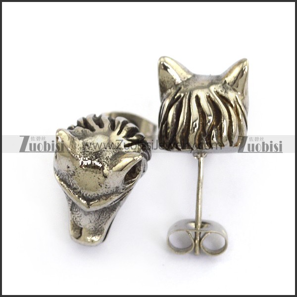 Wolf Earring e001238