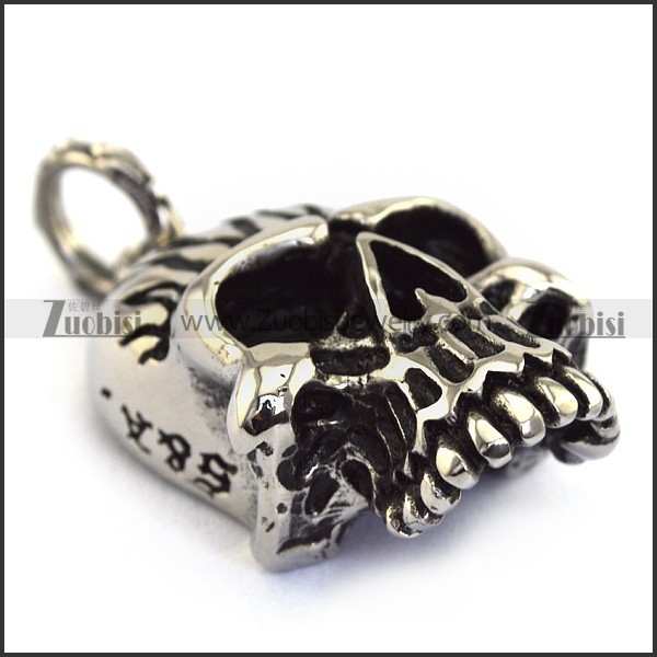 Big Size Fire On Head Skull Pendant p003442