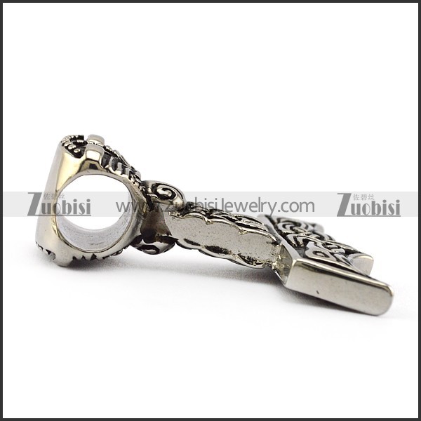 Stainless Steel Hammer Pendant p000593