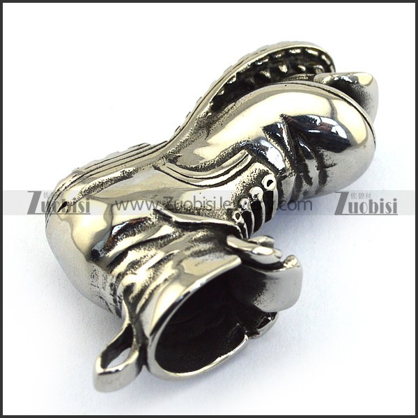 Peculiar Shoes Pendant p003463