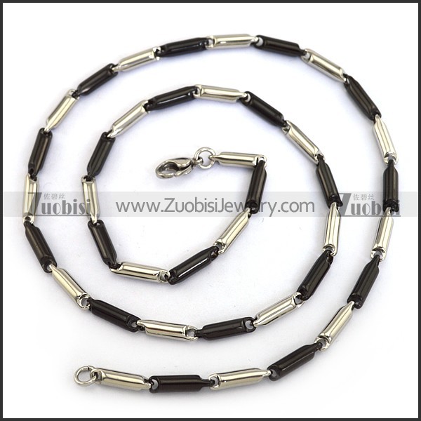 Silver and Black Tone Satinless Steel Chain Necklace n001394