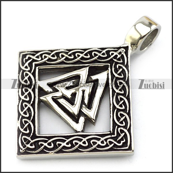 Vintage SS Celtic Knot Pendant p004768