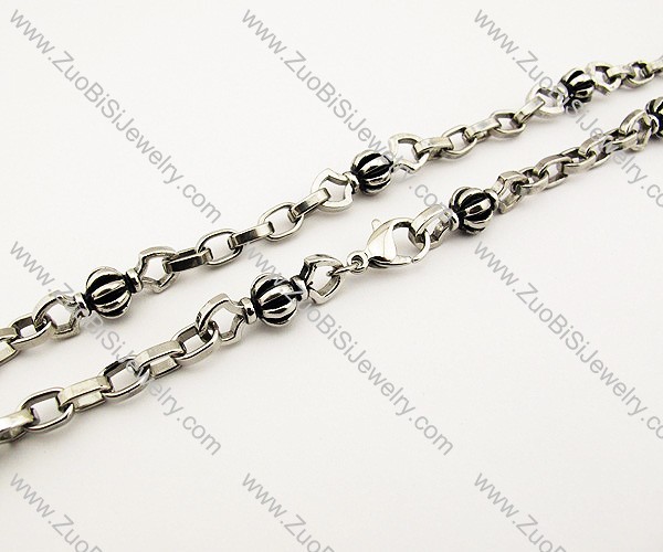 Punk Stainless Steel Pumpkin Ball Necklace -JN170006
