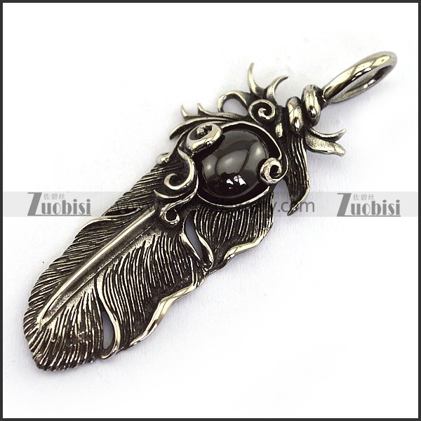 Vintage Feather Pendant with big Black Stone p003868
