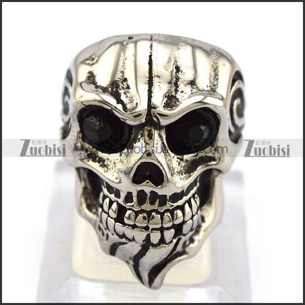 Dark Rhinestone Eyes Skull Ring with Beard r004326