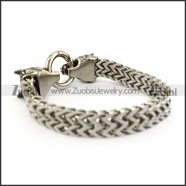 stainless steel wolf head ends bracelets in 11.5mm wide chain b006234