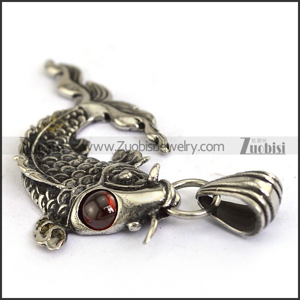 casting carp pendant with dark red eye stone p002083