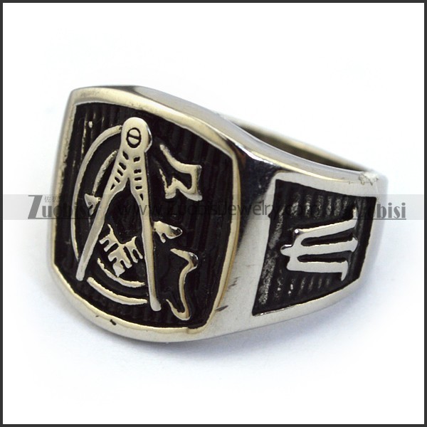 Vintage Silver Masonic Ring r003620