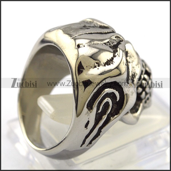 Dark Rhinestone Eyes Skull Ring with Beard r004326