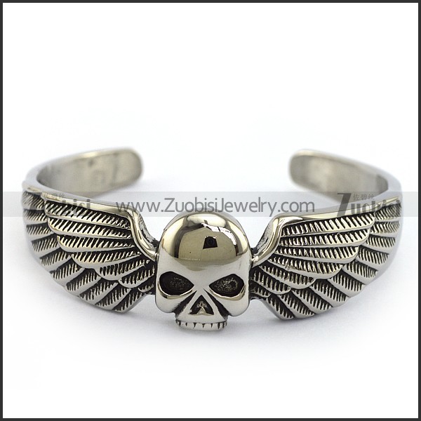 Men Skull Cuff b004710