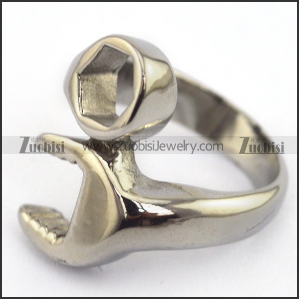 Attractive Stainless Steel Wrench Ring -r000883