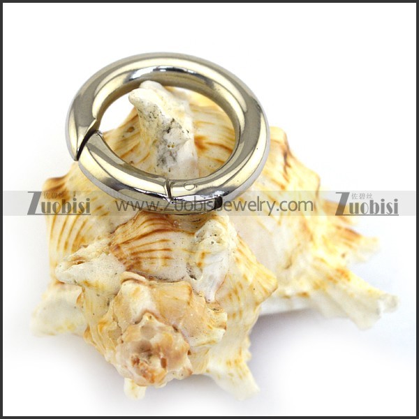 shiny stainless steel donut clasp in 2cm outter diameter a000275