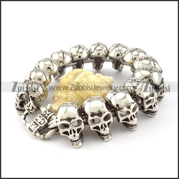 Stainless Steel Skull Bracelet -b000856