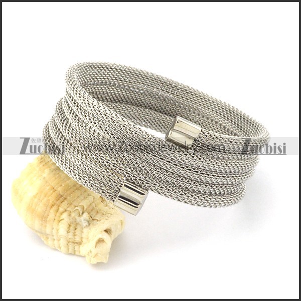 Special Wire Bangle for Ladies -b000981