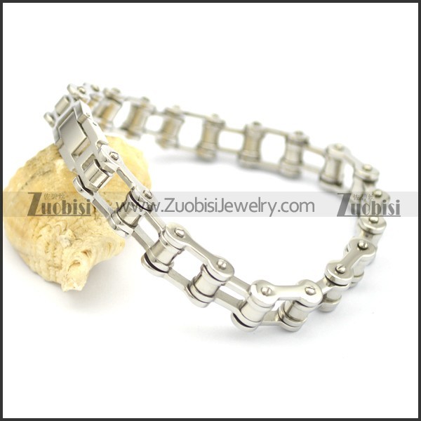 9mm wide woman motorcycle bike chain bracelet b002422