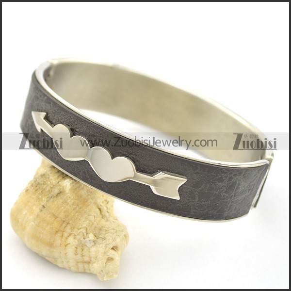 Cupid's Love Arrows Leather Bangle b002986