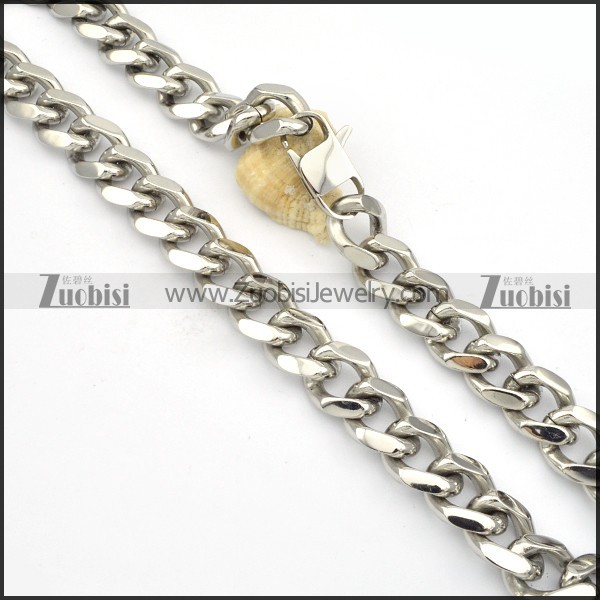 Stainless Steel Necklaces -n000132