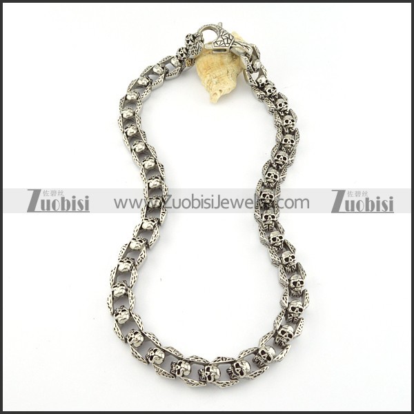 36 More Skull Head Link Necklace in Stainless Steel Necklace with Large Lobster Clasp Closure -n000207