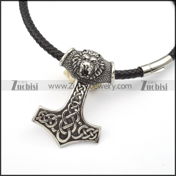 Stainless Steel Big Lion Pendant Necklaces -n000109