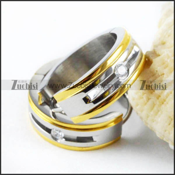 Gold Plating Cutting Earring - e000013