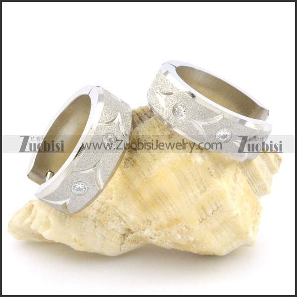 stainless steel cutting earring e000755