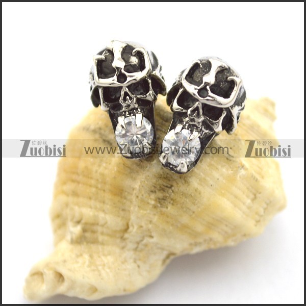 Skull Bitten a Big Clear Rhinestone Earring e000934