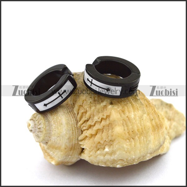 Black Cross Earring e001159