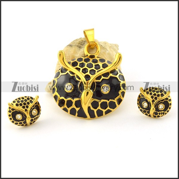 Lovely Jewelry Set in Stainless Steel Metal including Pendant an Earring -s000705