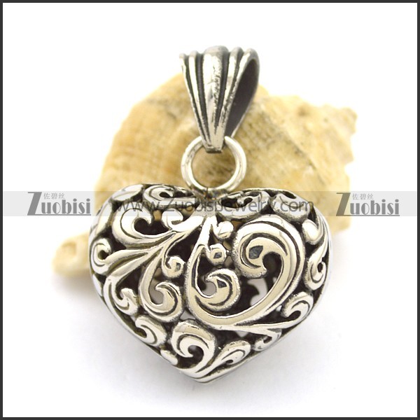 Hollow Heart Pendant p002505