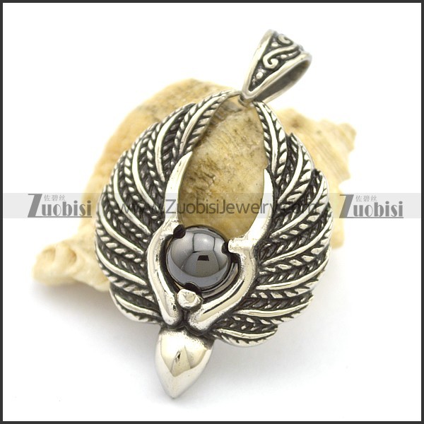 Two Wings Pendant as Golden Snitch p002499
