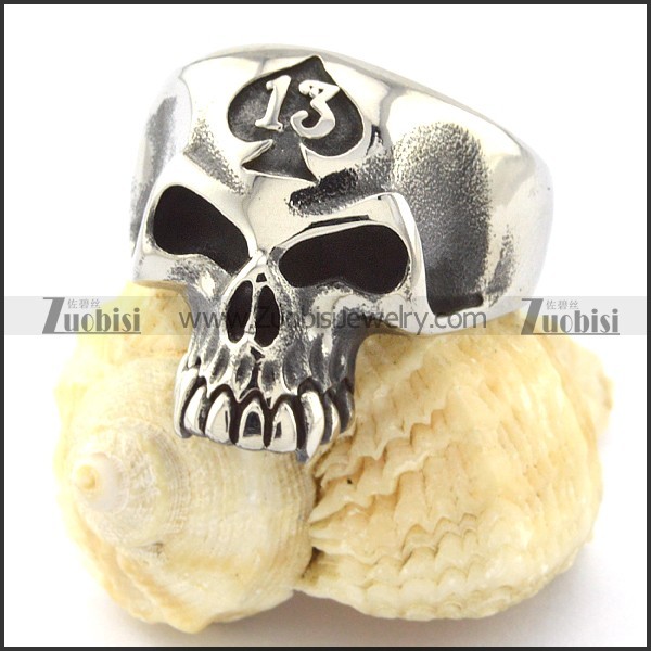 13 Mens Skull Ring in Stainless Steel -r000739