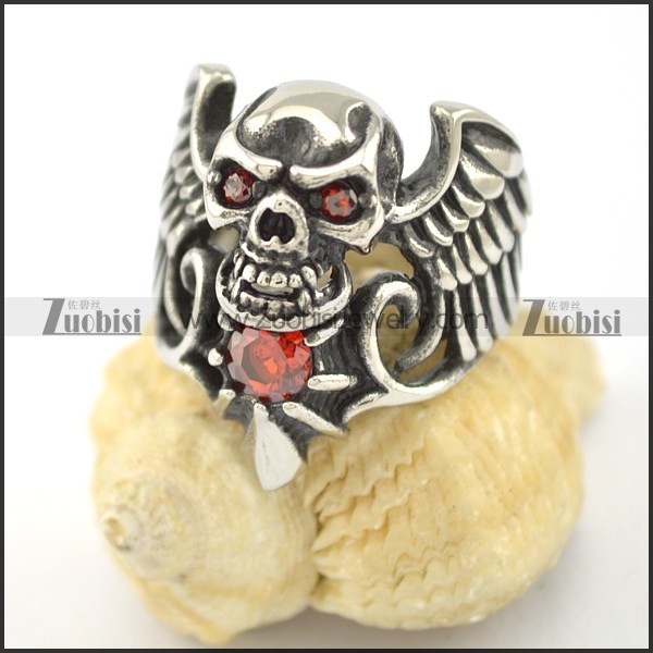 wing skull ring with red eye crystals r001606