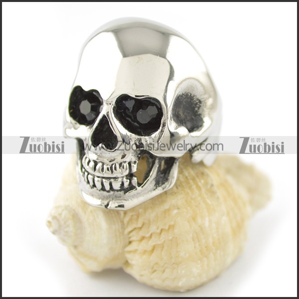black stone eye skull ring r001551