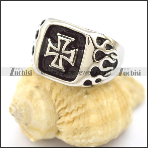 fire ring with cross in the middle r002200