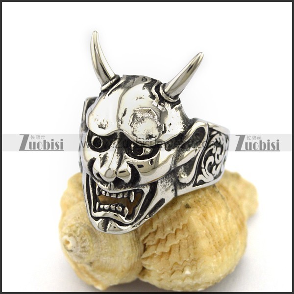Large Vampire Skull Ring r003045