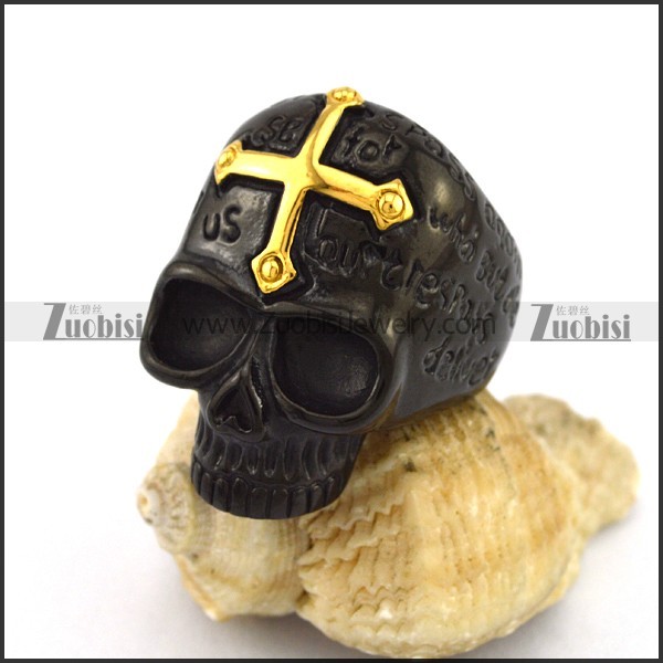 Gold Cross on the Forehead of Black Skull Ring r002954