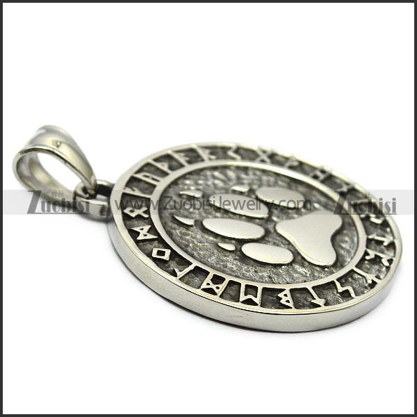 Ancient Viking Bear Paw Pendant p007866