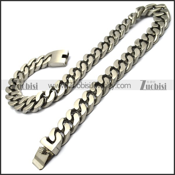 20mm wide matt miami cuban link chain in stainless steel n002206