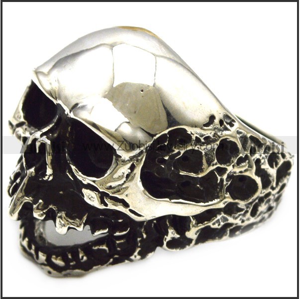 casting skull ring for men in sterling silver r006049